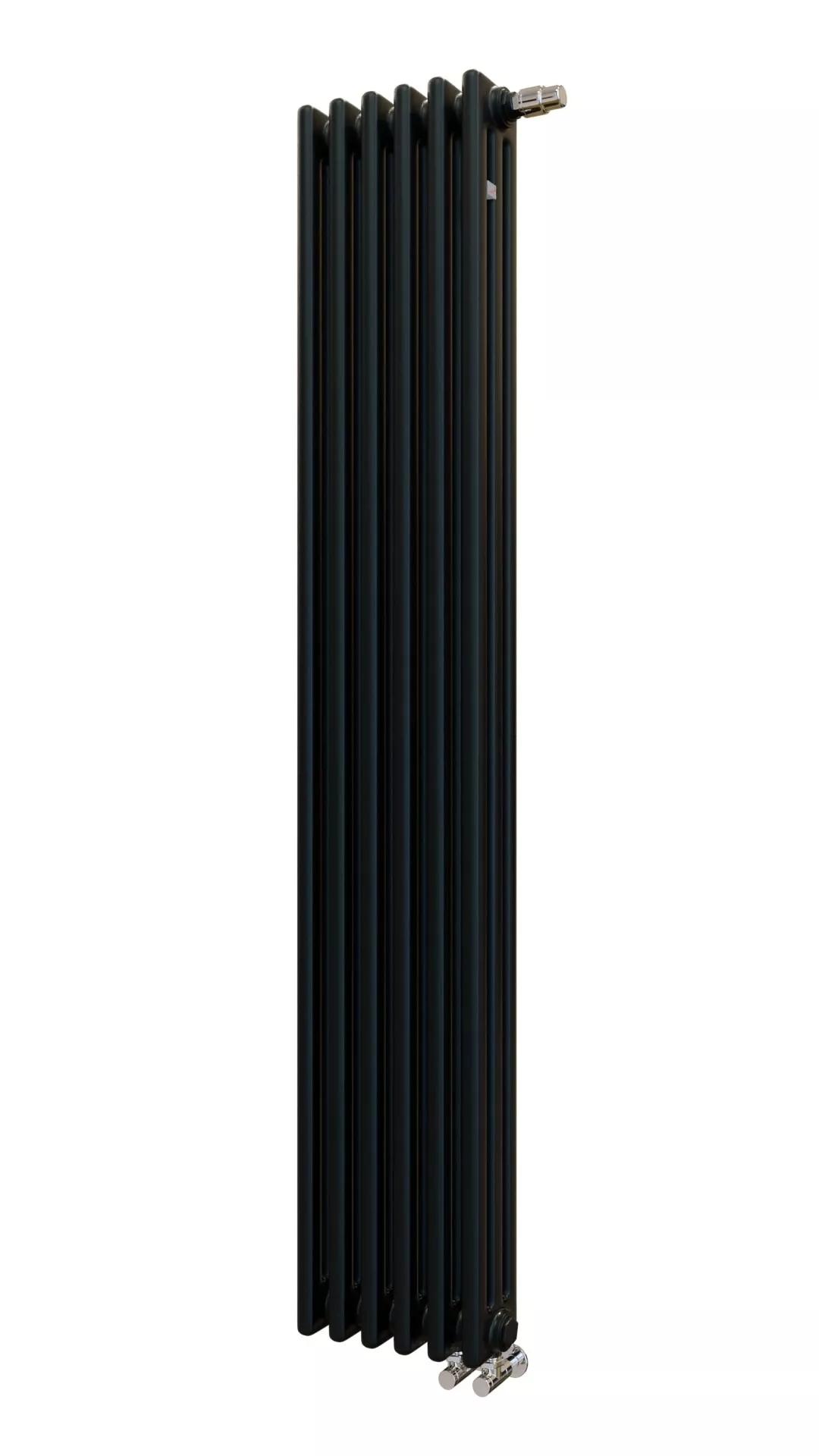 Стальной трубчатый радиатор 3-колончатый Zehnder Charleston 3180/4/1270/RAL 9005 М