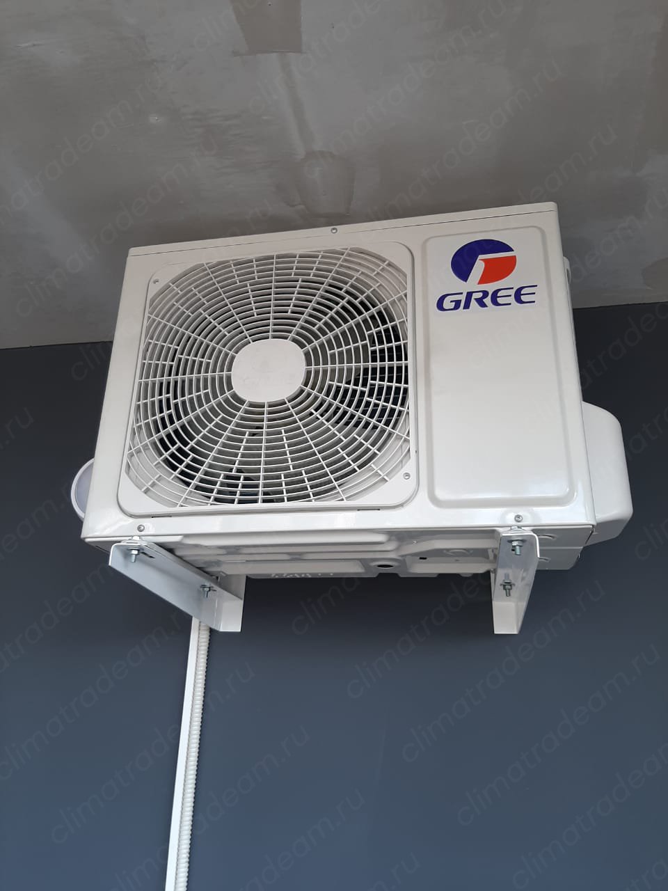 г. Санкт-Петербурге улица Магнитогорская. Установили кондиционер Gree серии Bora.