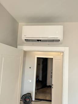 г. Санкт-Петербург в ЖК "Аквилон Залив" улица Чирикова 5 установили мульти сплит-систему на 2 внутренних блока MDV серия Infini.