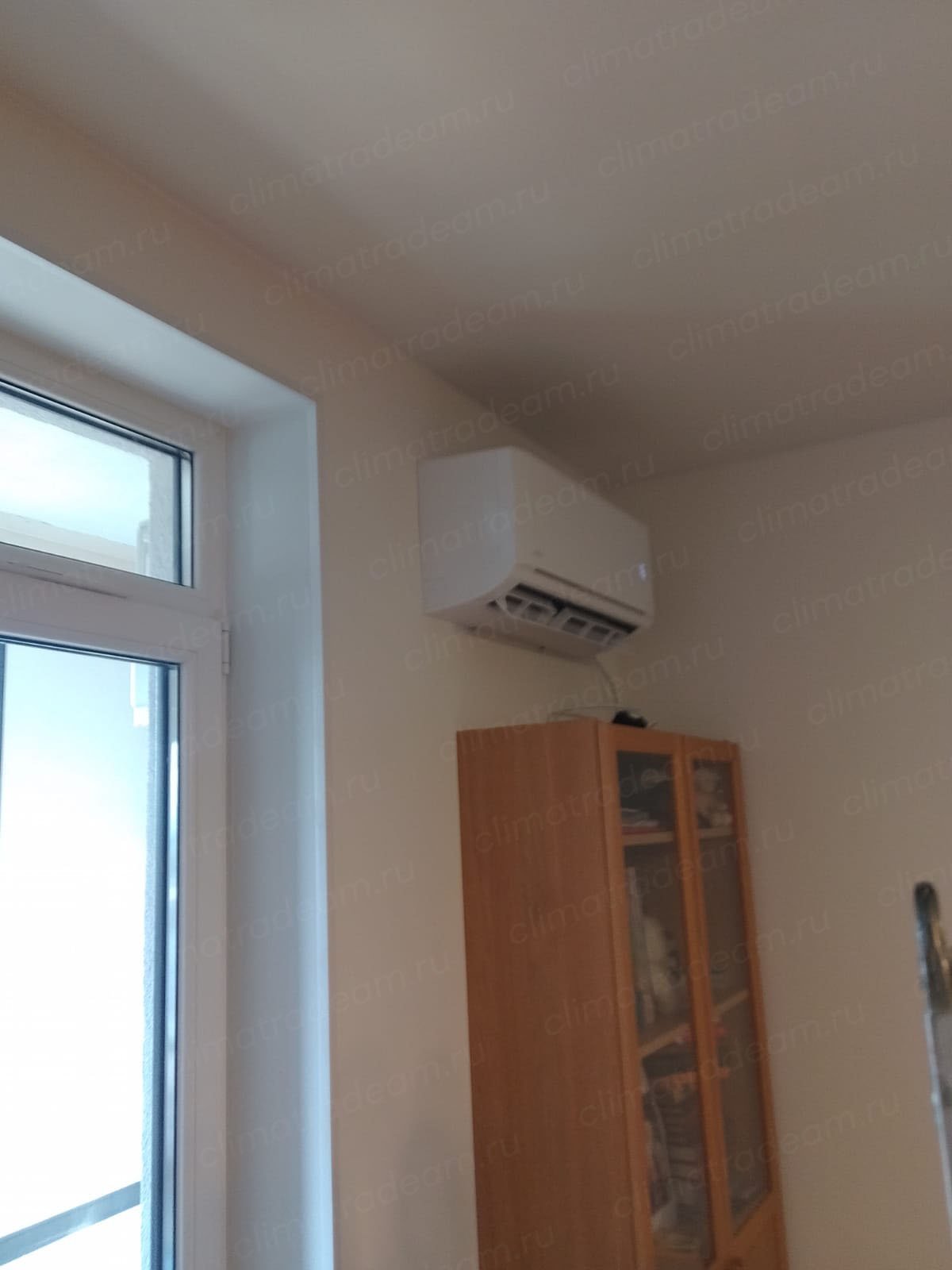 В г. Санкт-Петербург на Кузнецовской улице 28 установили сплит систему MDV MDSAG-09HRDN8/MDOAG-09HDN8 серии Infini inverter.