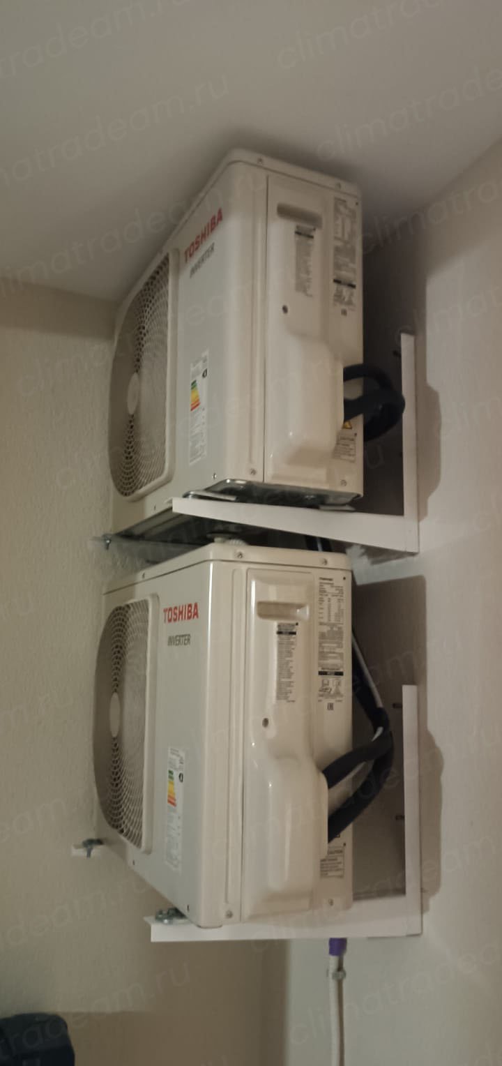 г. Санкт-Петербург в ЖК "Черная Речка" на Белоостровской, 12 установили 2 сплит-системы Toshiba, серии "Seiya".