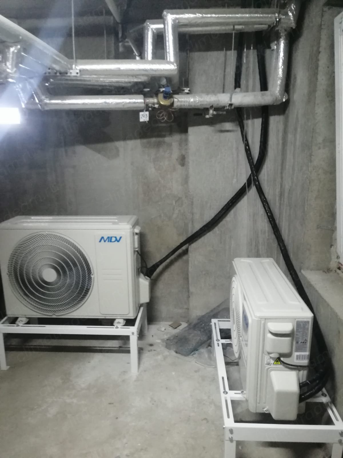 г. Санкт-Петербург в УК "Этажи" установили две сплит-системы Mdv серия Infini.