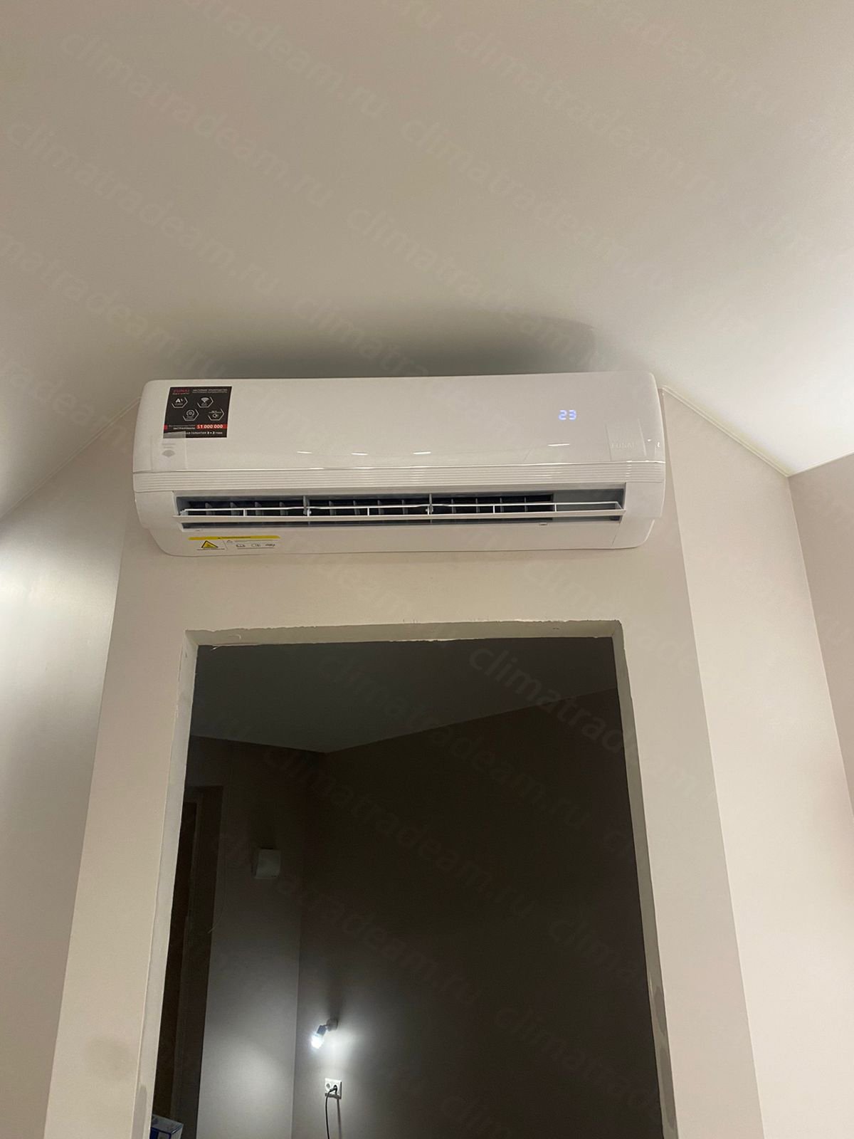 г. Санкт-Петербург на Петровский переулок 26 корп 2 кондиционер Funai серии Kadzoku.