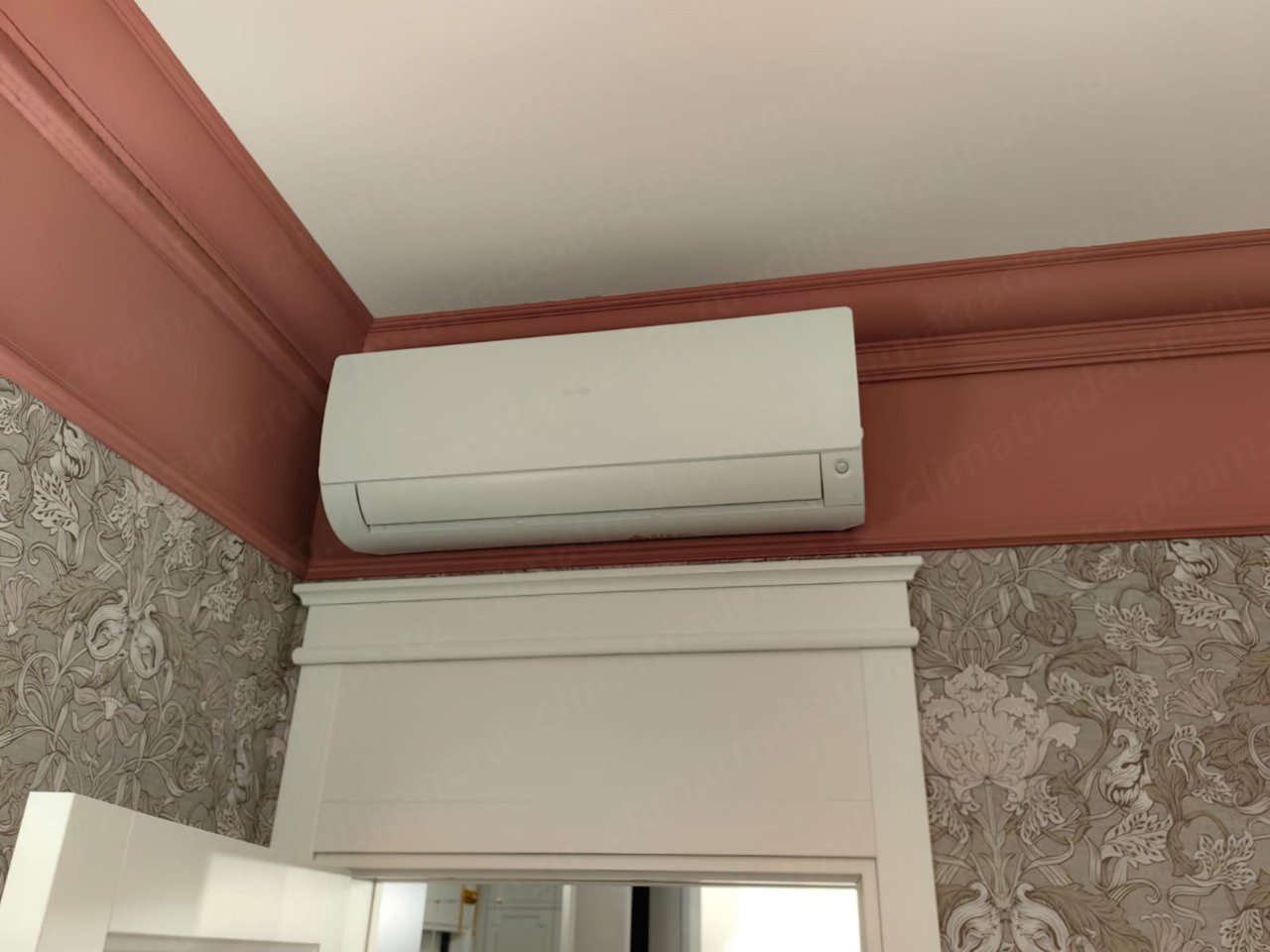 г. Санкт-Петербург в ЖК "Притяжение" установили мульти сплит-системы из 2-х внутренних блоков серии Flexis и радиатор Delta.