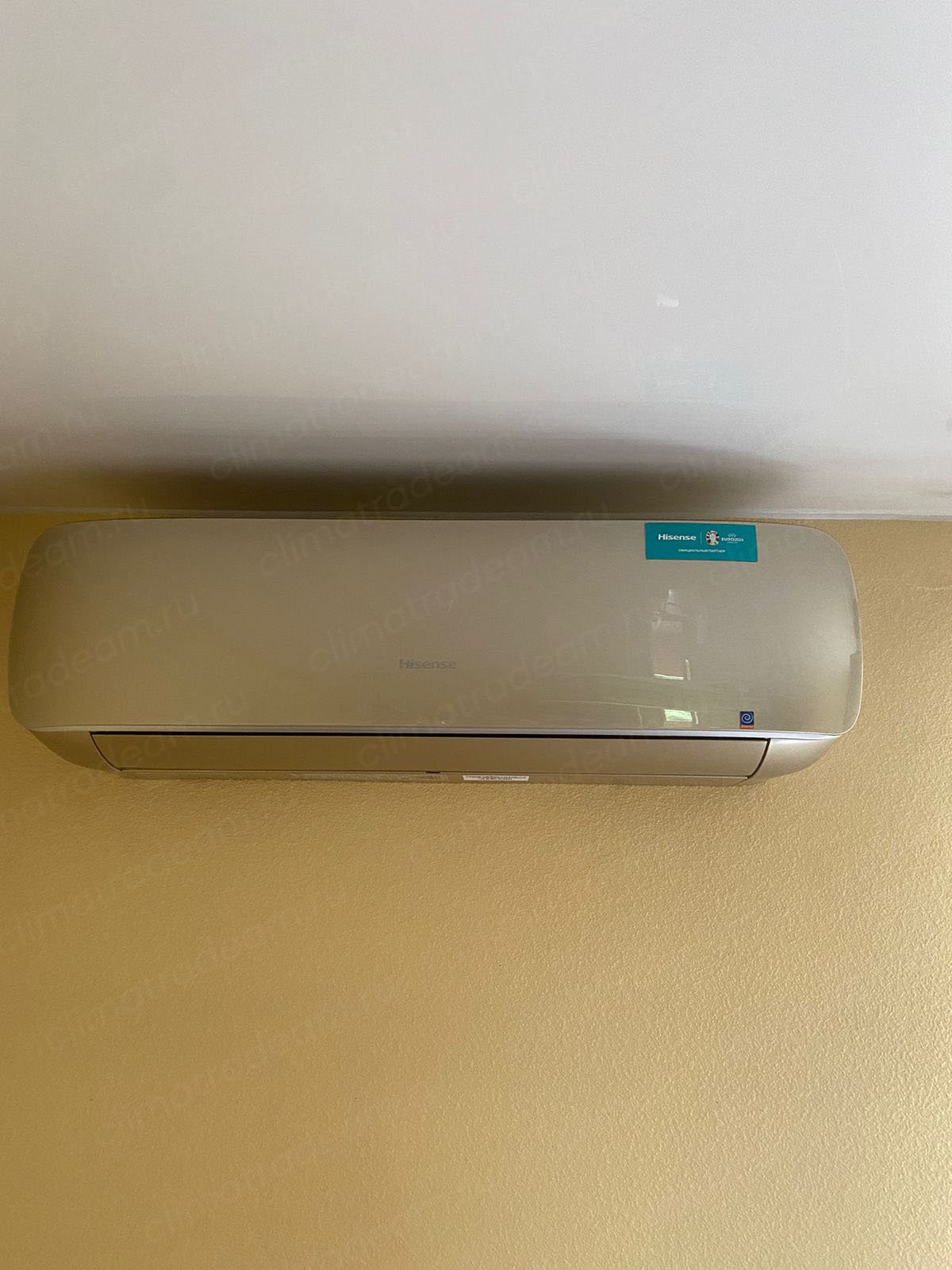 г. Санкт-Петербург на Проспект Космонавтов установили кондиционер Hisense серии Champagne Super.