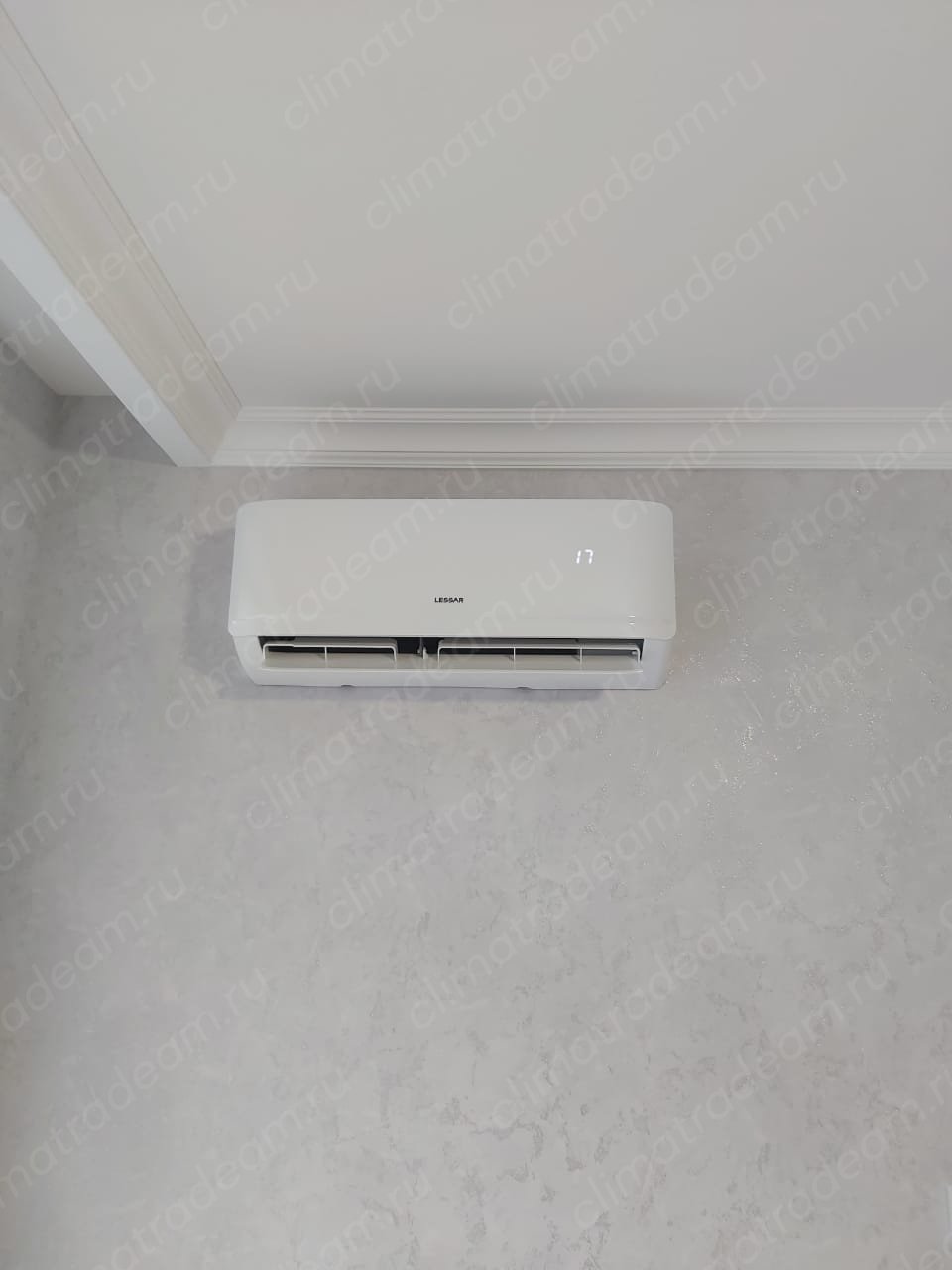 г. Санкт-Петербурге на улице Стачек установили мульти-сплит систему Lessar серии eMagic Inverter c 2 внутренними блоками.