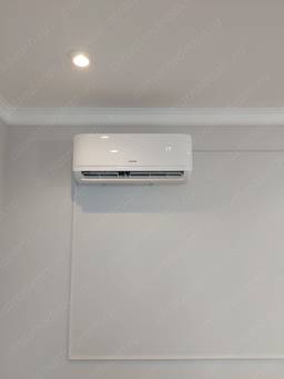 г. Санкт-Петербурге на улице Стачек установили мульти-сплит систему Lessar серии eMagic Inverter c 2 внутренними блоками.