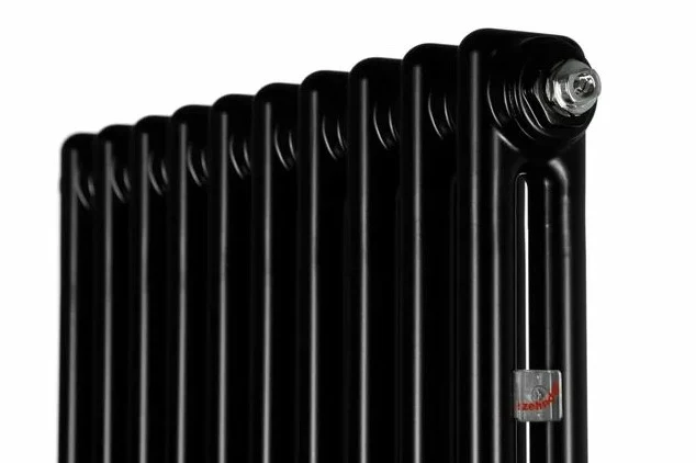 Стальной трубчатый радиатор 2-колончатый Zehnder Charleston Completto 2056/20/V001/RAL 9005 М